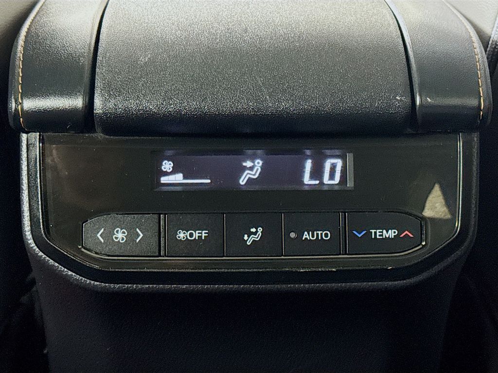 2023 Toyota Highlander Hybrid Bronze Edition Kennewick WA