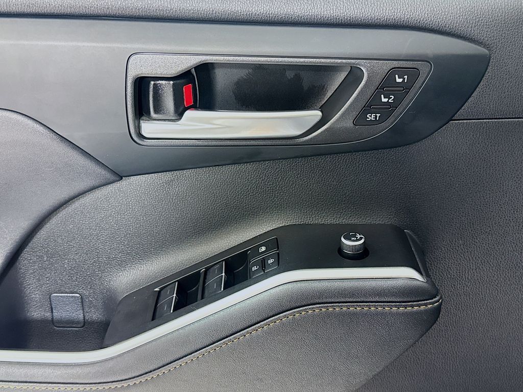 2023 Toyota Highlander Hybrid Bronze Edition Kennewick WA