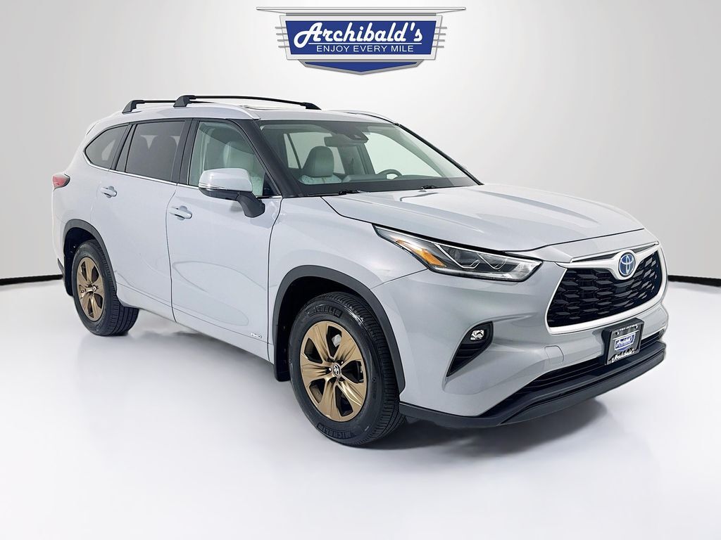 2023 Toyota Highlander Hybrid Bronze Edition Kennewick WA