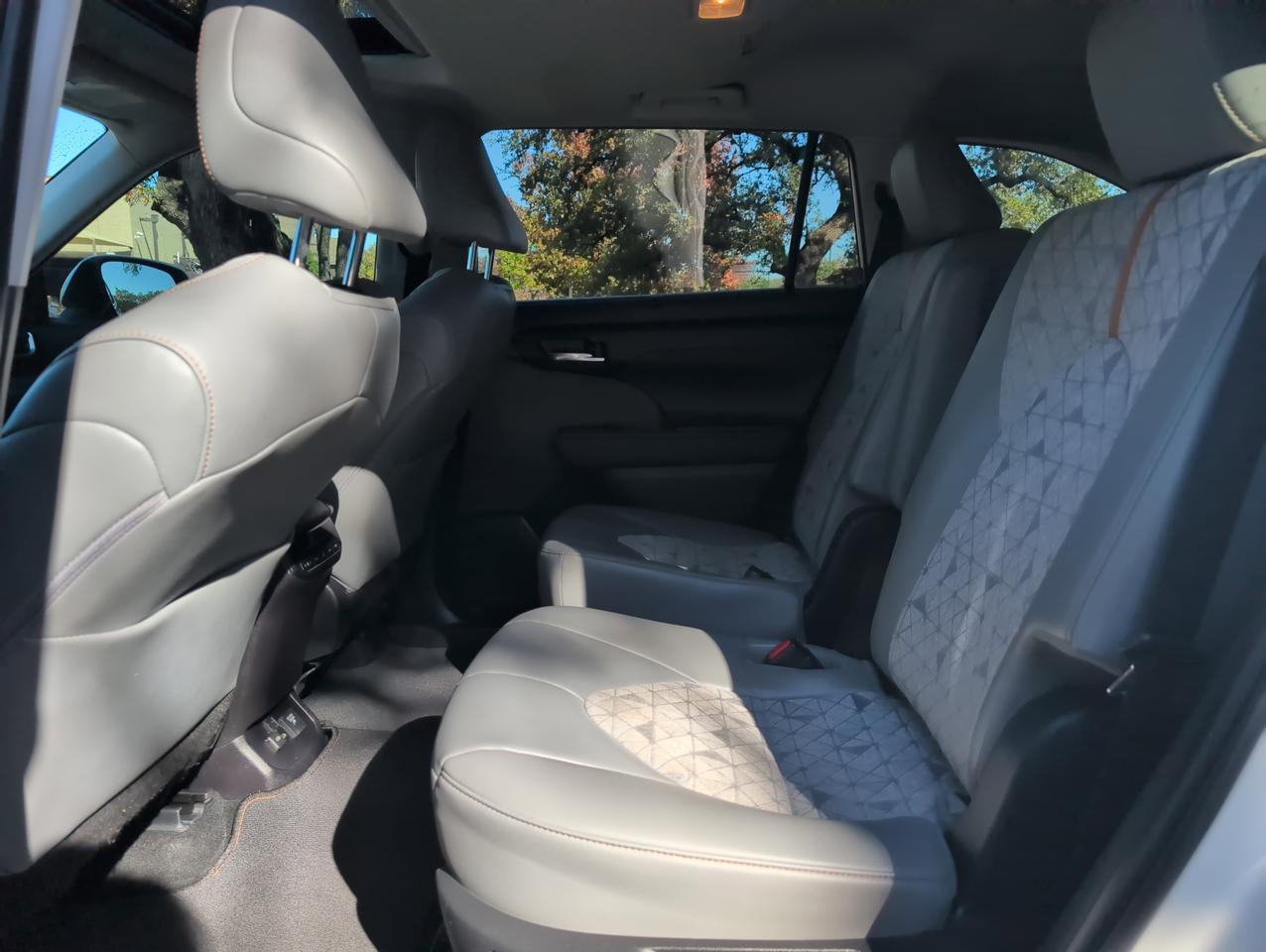 2023 Toyota Highlander Hybrid Bronze Edition San Antonio TX