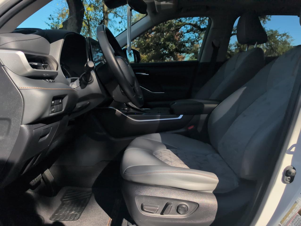 2023 Toyota Highlander Hybrid Bronze Edition San Antonio TX