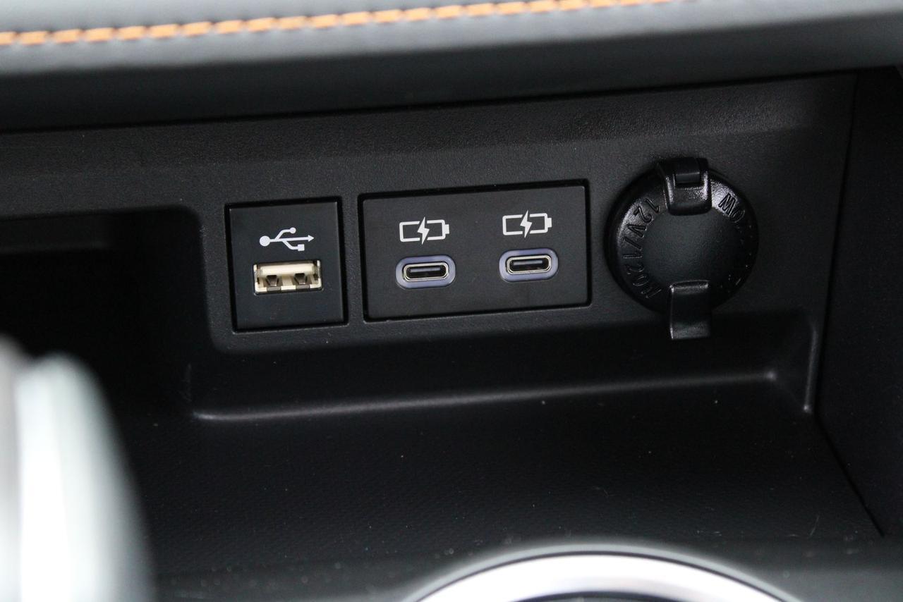 2023 Toyota Highlander Hybrid Bronze Edition Stafford VA