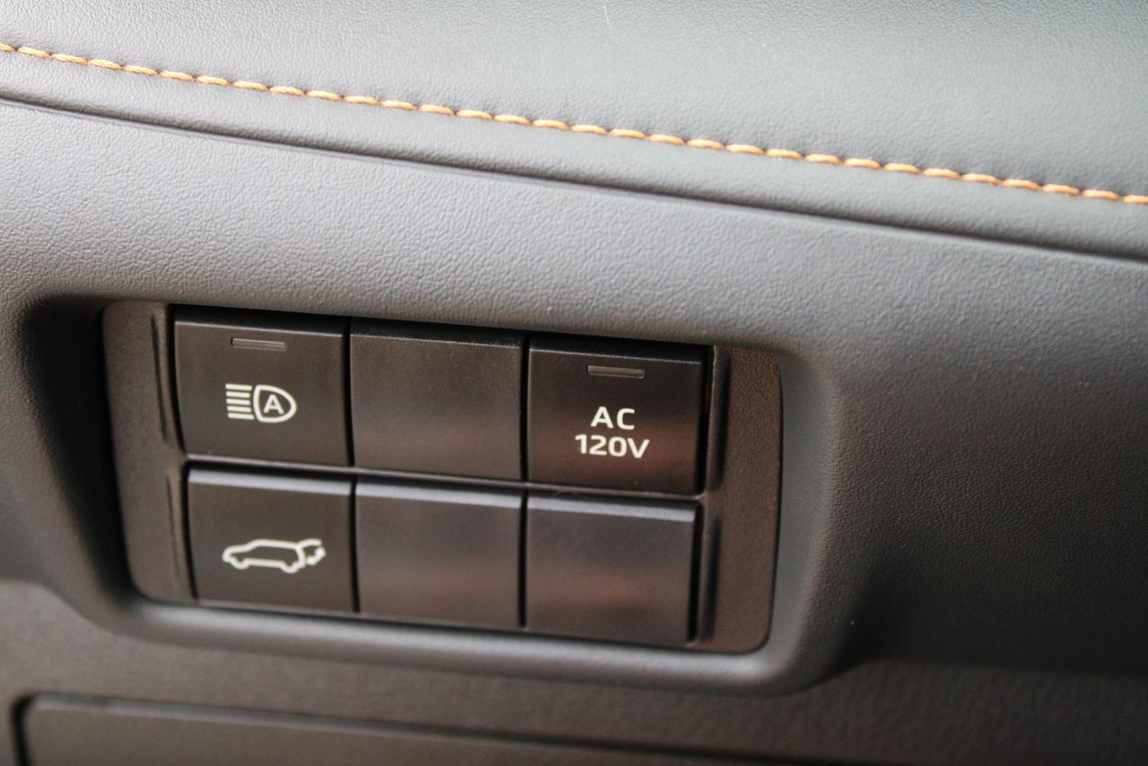 2023 Toyota Highlander Hybrid Bronze Edition Stafford VA