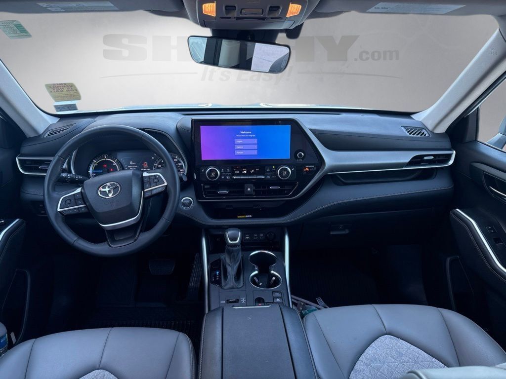 2023 Toyota Highlander Hybrid Bronze Edition Cockeysville MD
