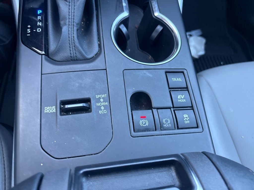 2023 Toyota Highlander Hybrid Bronze Edition Cockeysville MD
