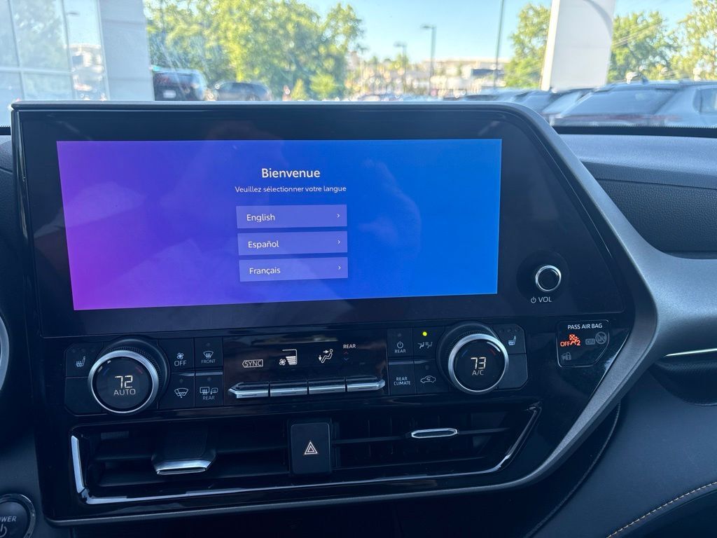 2023 Toyota Highlander Hybrid Bronze Edition Cockeysville MD