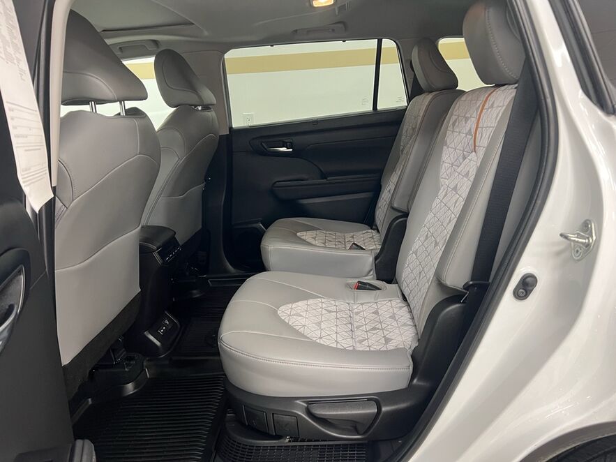 2023 Toyota Highlander Hybrid Hybrid Bronze Edition Bozeman MT 2023 Toyota Highlander Hybrid Hybrid Bronze Edition Bozeman MT