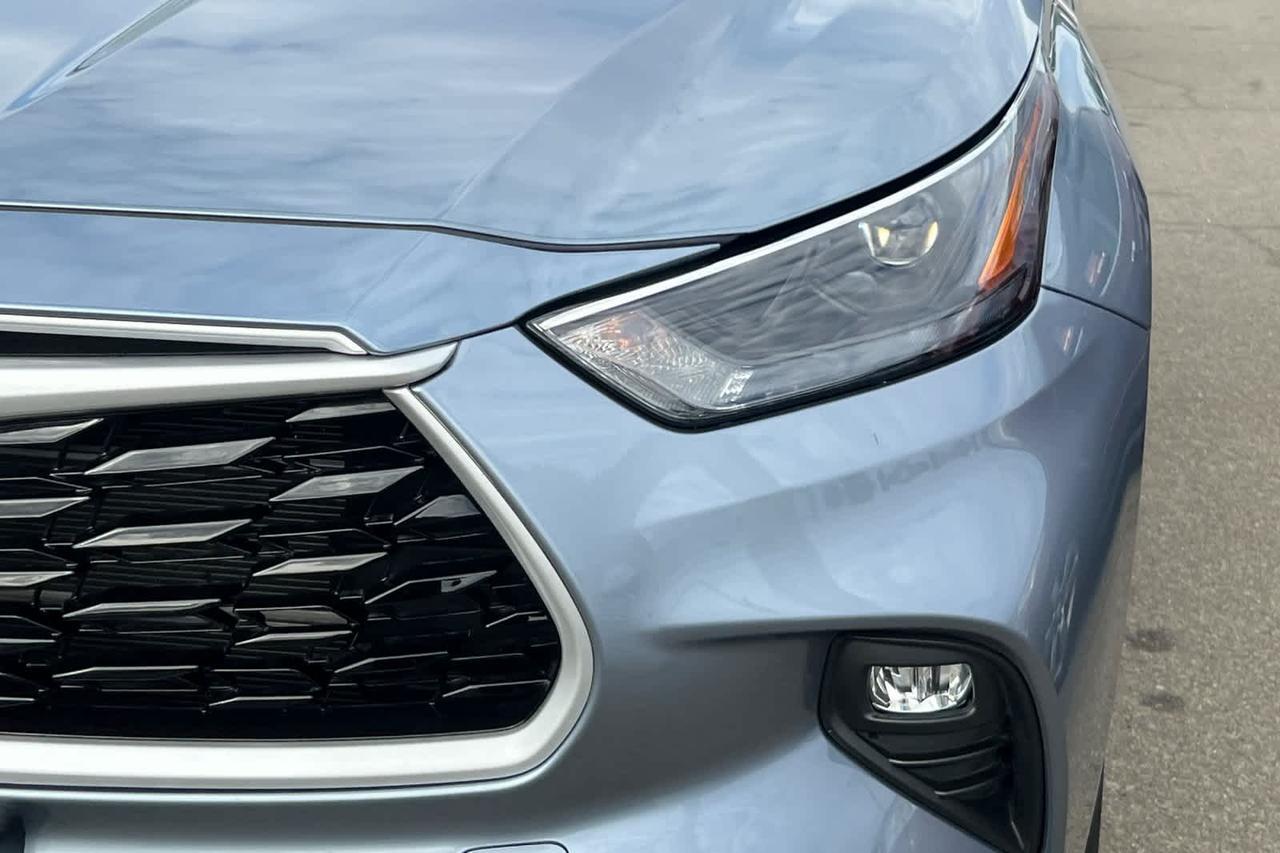 2023 Toyota Highlander Hybrid LE Roseville CA