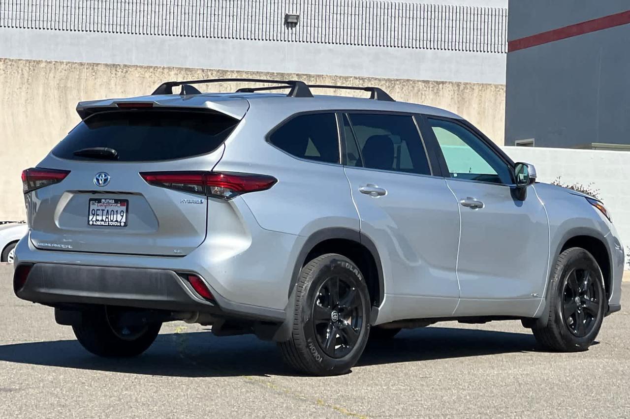 2023 Toyota Highlander Hybrid LE