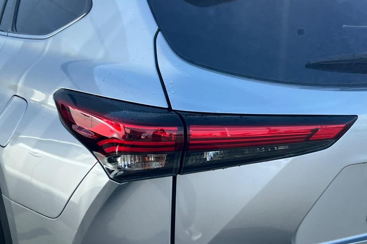 2023 Toyota Highlander Hybrid LE Roseville CA