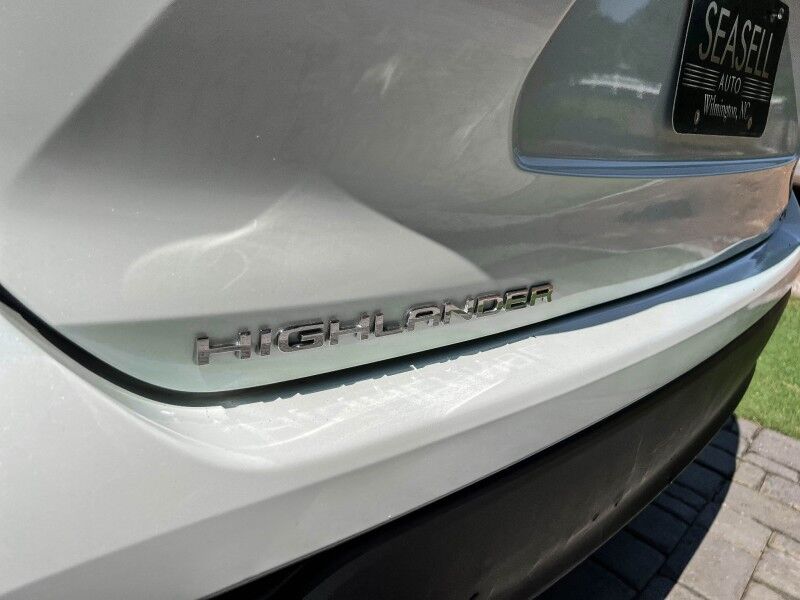 2023 Toyota Highlander Hybrid LE Wilmington NC