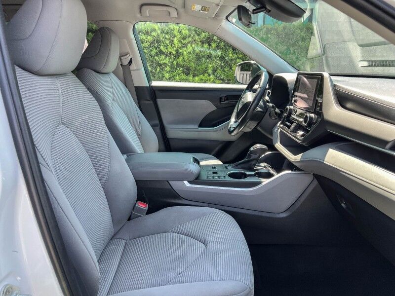 2023 Toyota Highlander Hybrid LE Wilmington NC