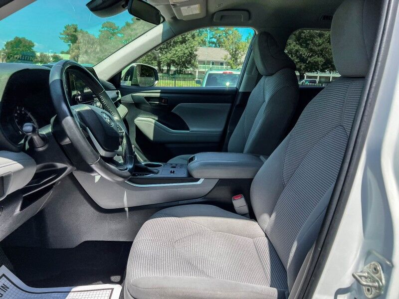 2023 Toyota Highlander Hybrid LE Wilmington NC