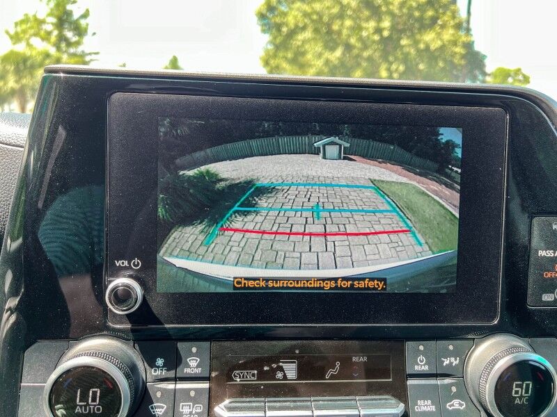 2023 Toyota Highlander Hybrid LE Wilmington NC