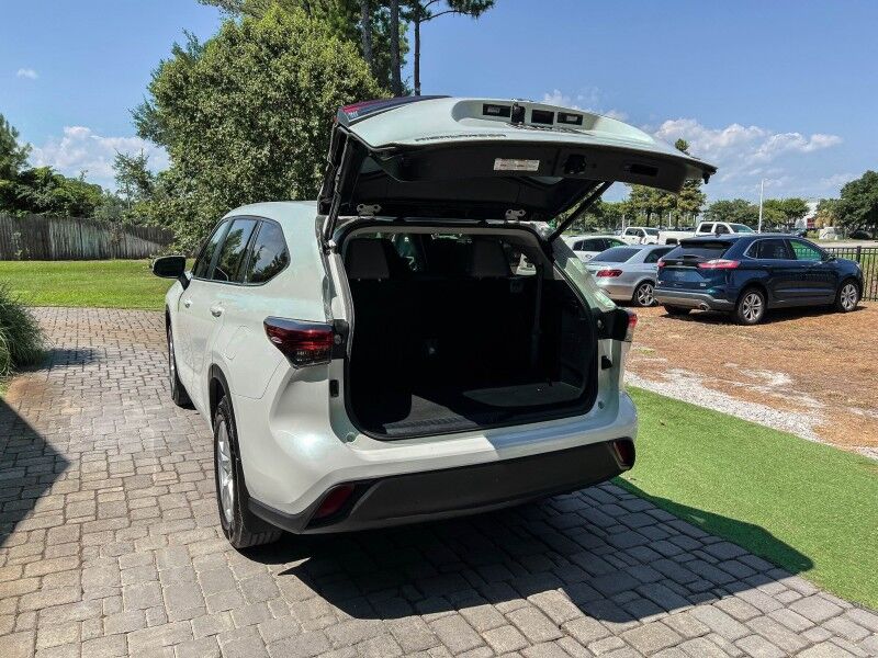 2023 Toyota Highlander Hybrid LE Wilmington NC