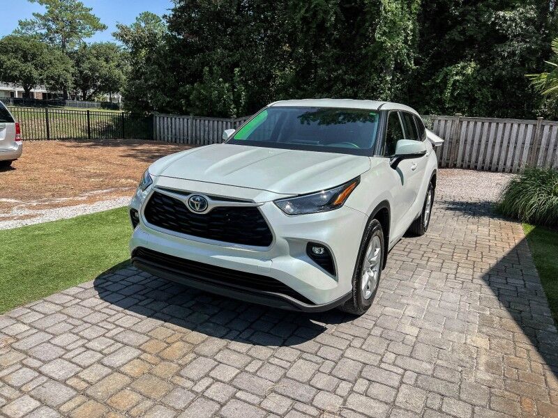 2023 Toyota Highlander Hybrid LE Wilmington NC