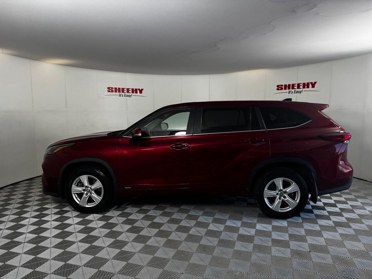 2023 Toyota Highlander Hybrid LE Fredericksburg VA