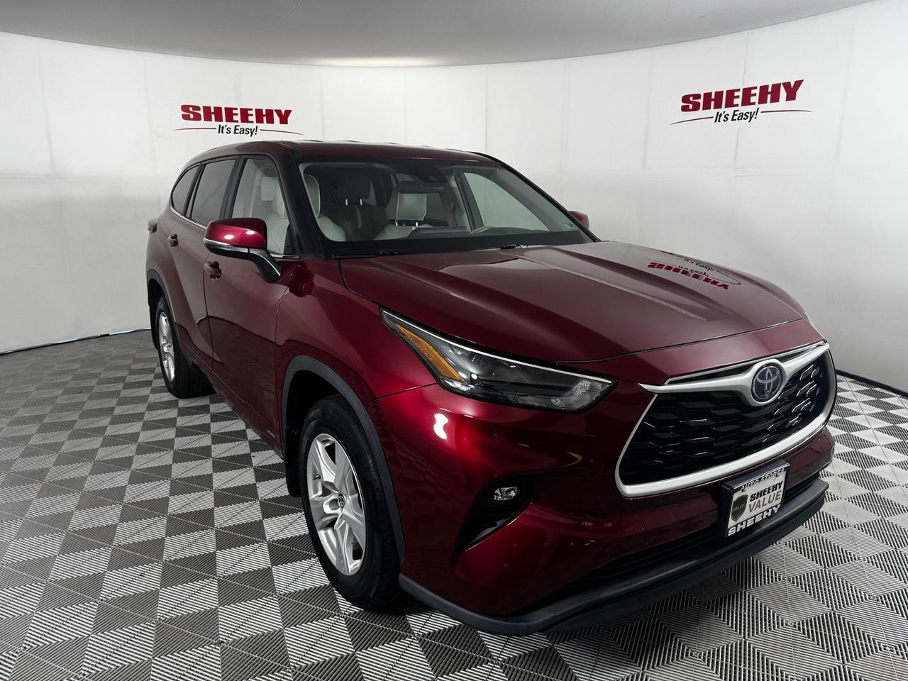 2023 Toyota Highlander Hybrid LE Fredericksburg VA