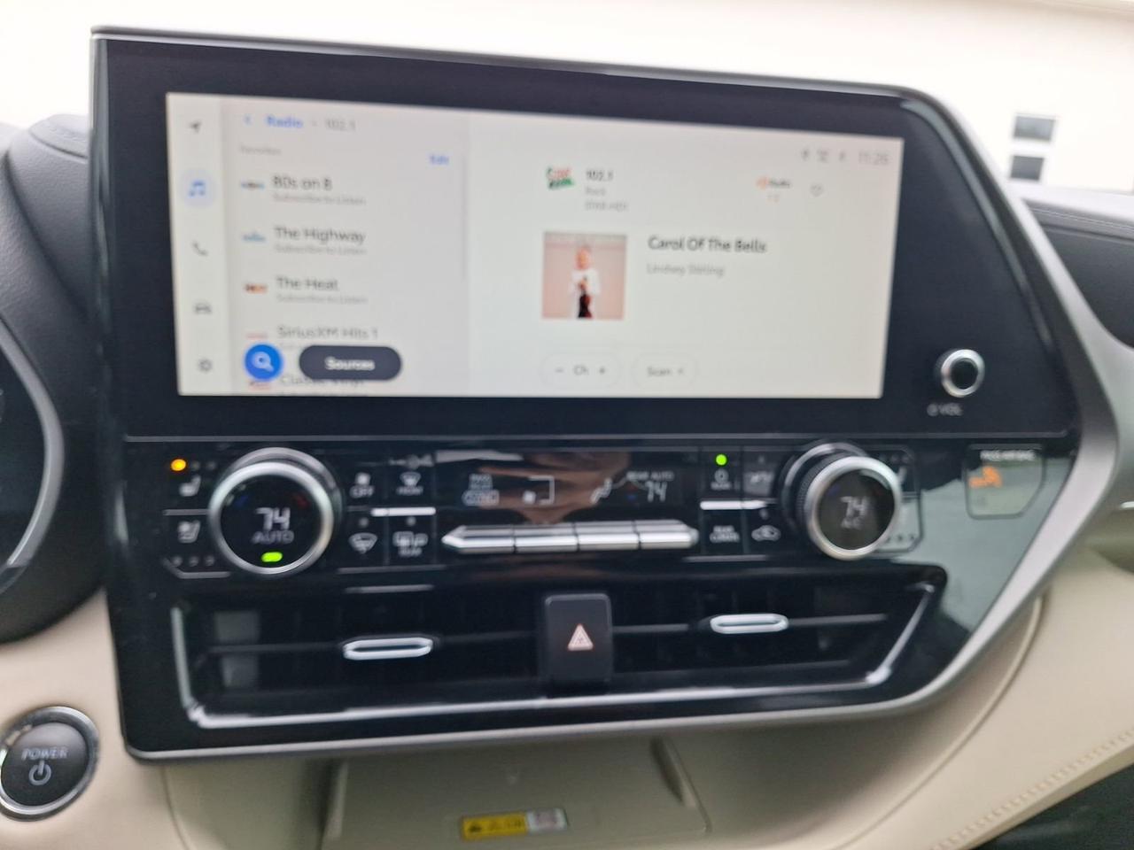 2023 Toyota Highlander Hybrid Limited Hurst TX