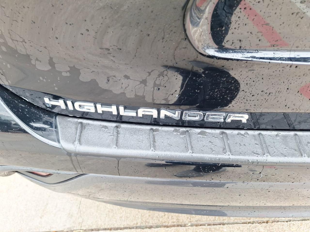 2023 Toyota Highlander Hybrid Limited Hurst TX