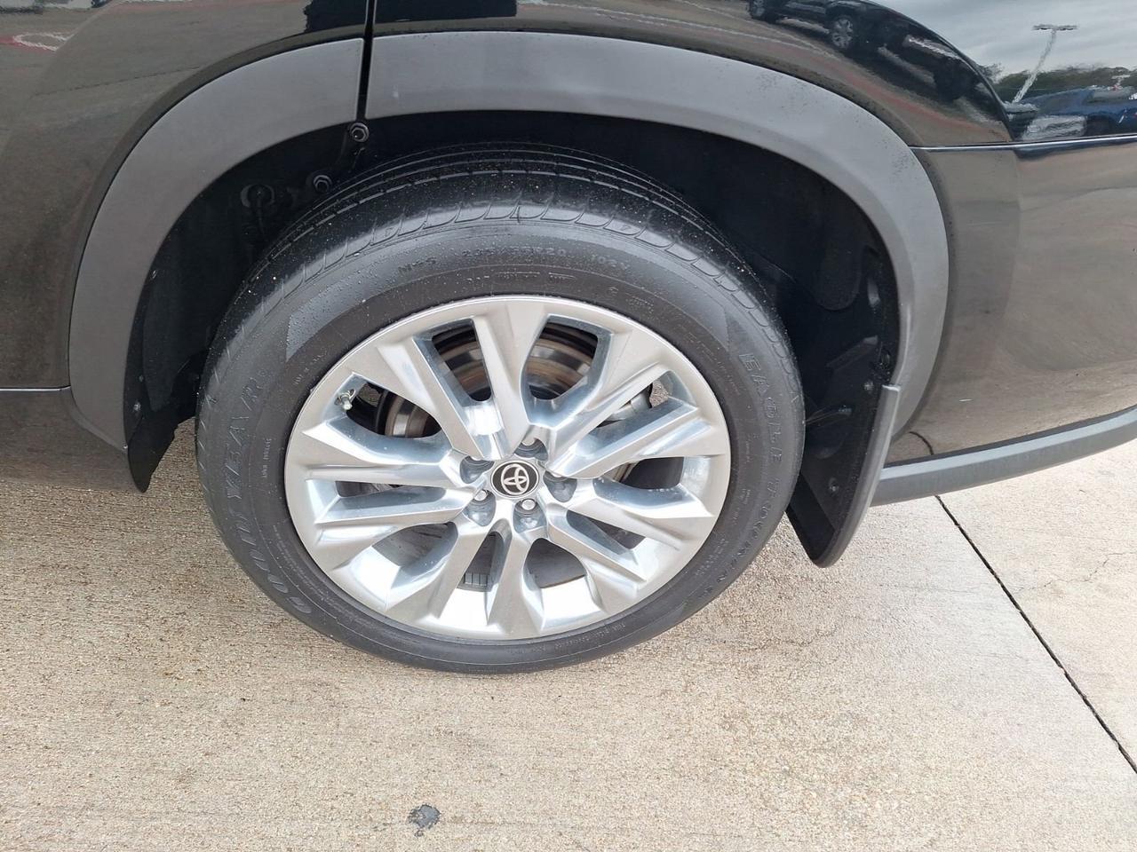 2023 Toyota Highlander Hybrid Limited Hurst TX