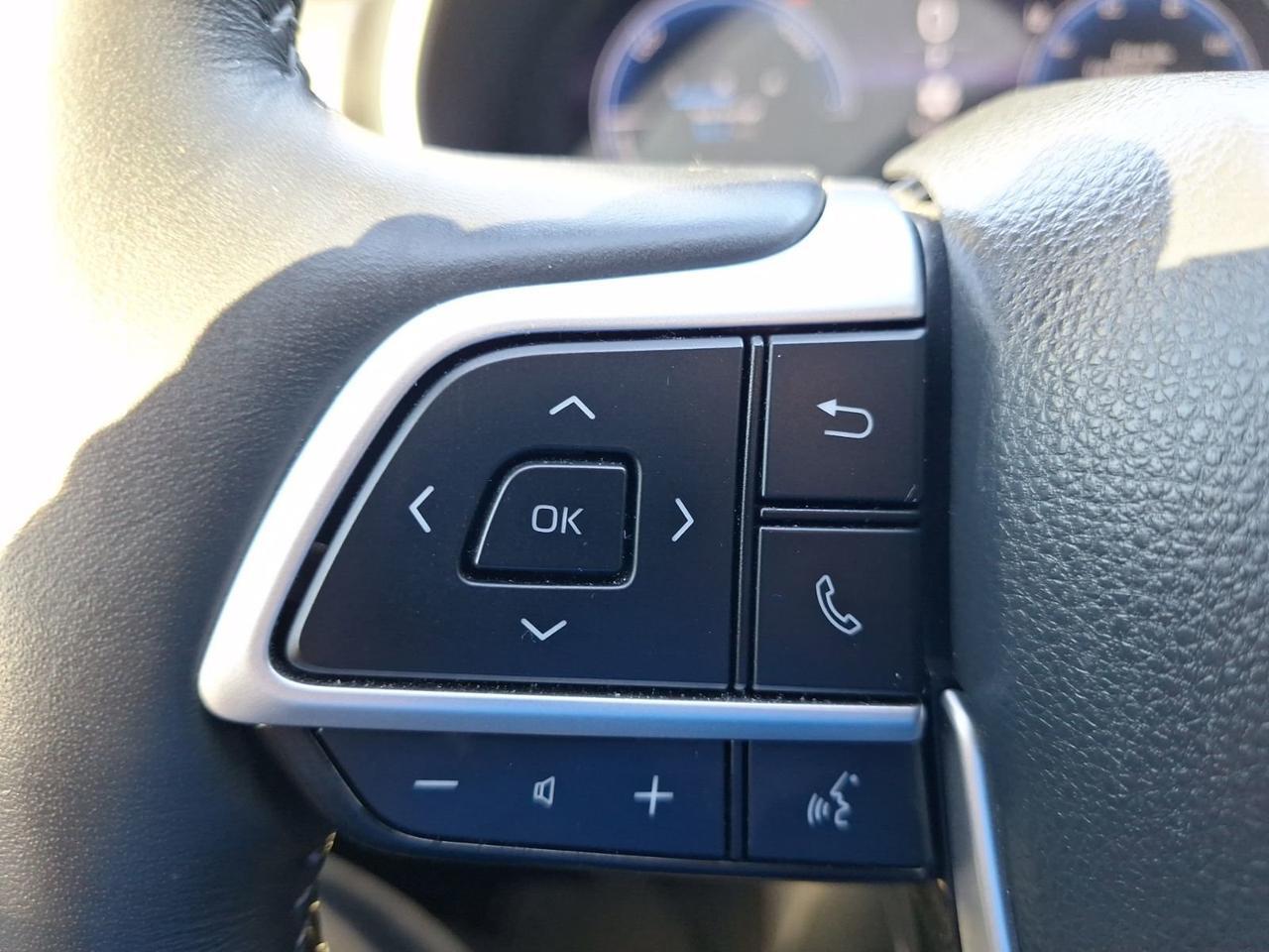 2023 Toyota Highlander Hybrid Limited Hurst TX