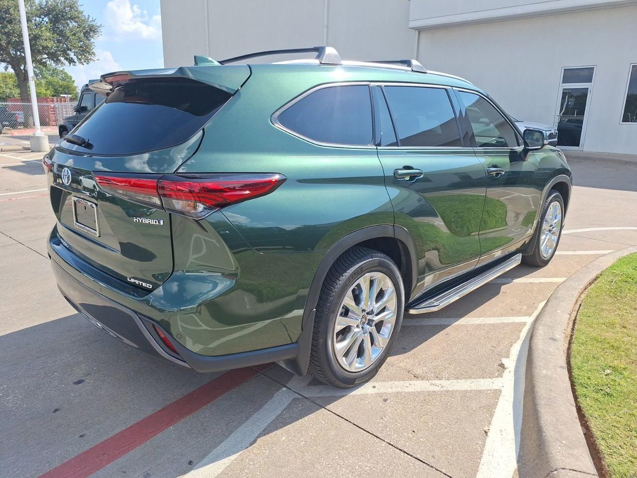 2023 Toyota Highlander Hybrid Limited Hurst TX