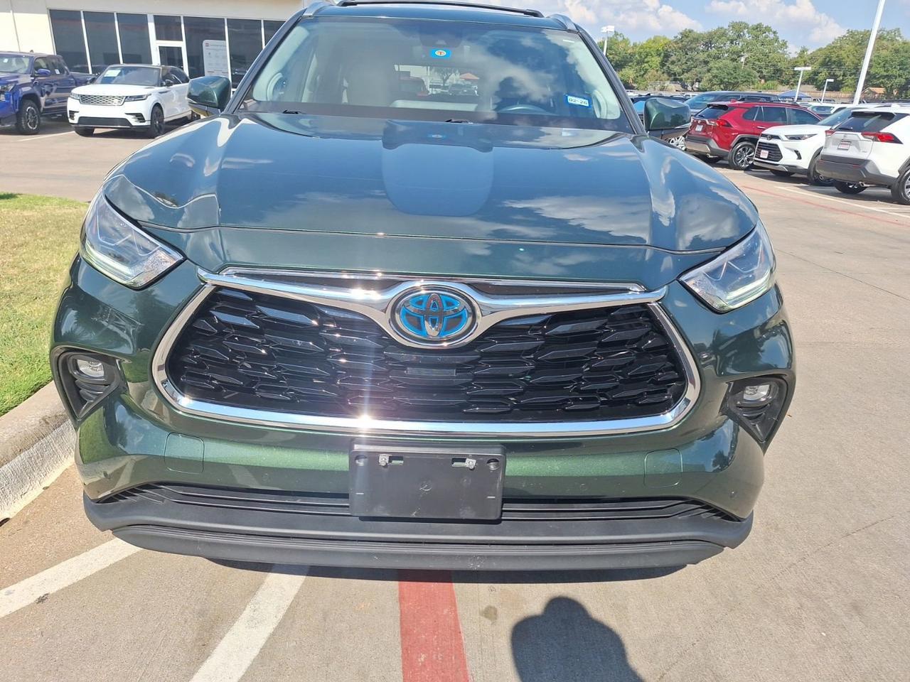 2023 Toyota Highlander Hybrid Limited Hurst TX