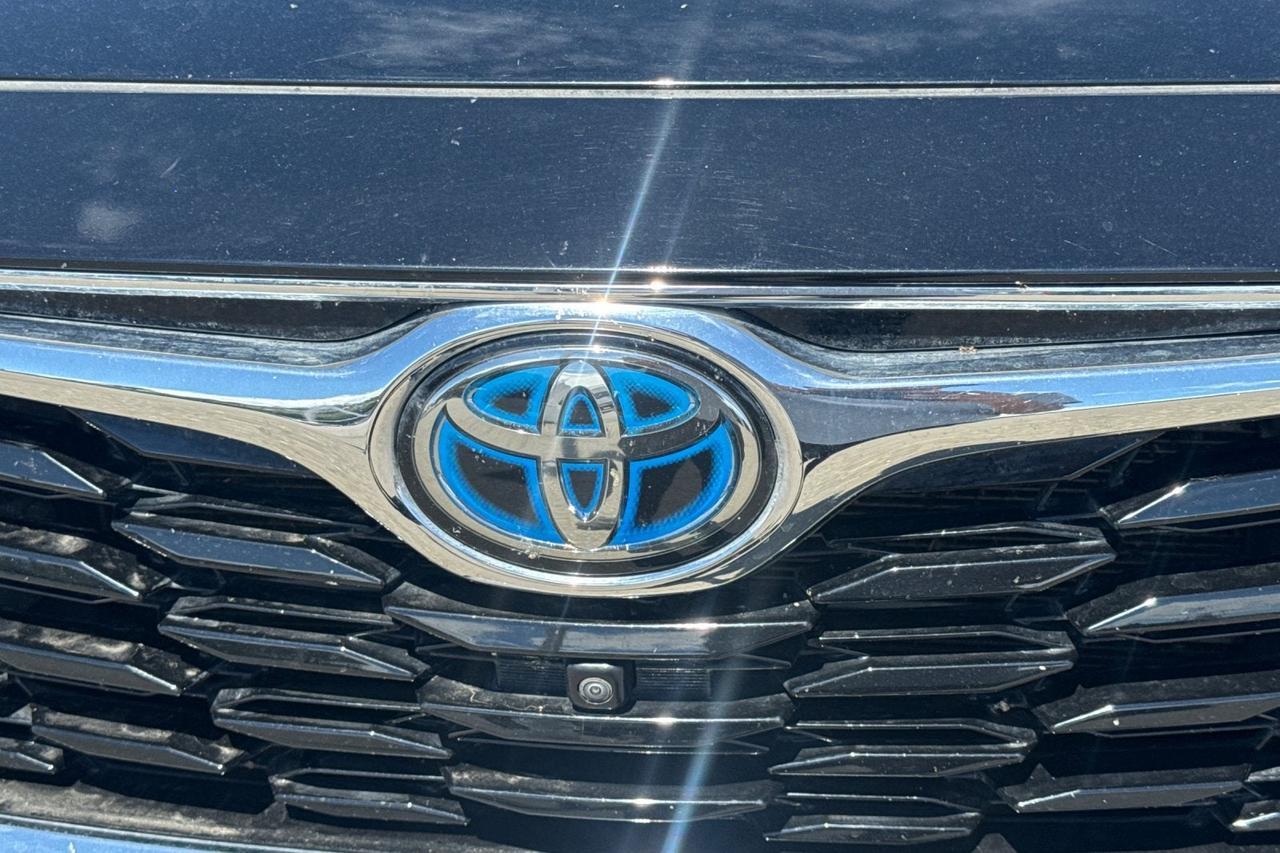 2023 Toyota Highlander Hybrid Limited Roseville CA