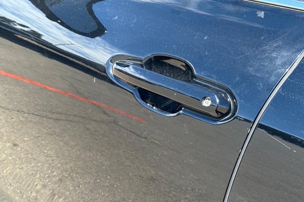 2023 Toyota Highlander Hybrid Limited Roseville CA