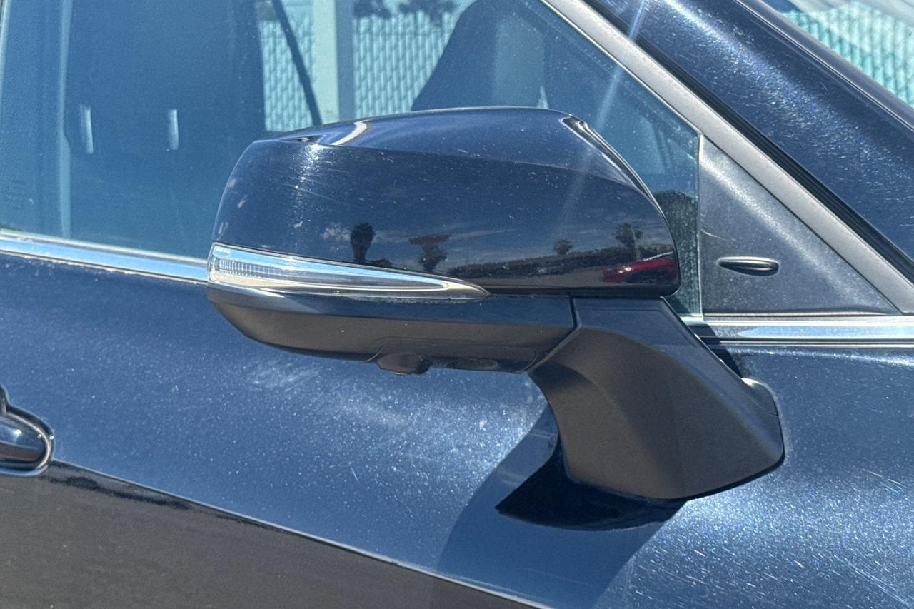 2023 Toyota Highlander Hybrid Limited Roseville CA