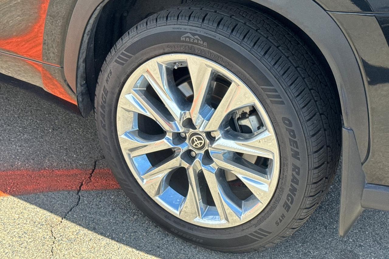 2023 Toyota Highlander Hybrid Limited Roseville CA