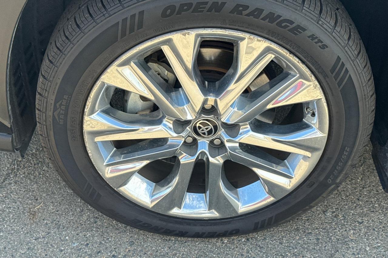 2023 Toyota Highlander Hybrid Limited Roseville CA