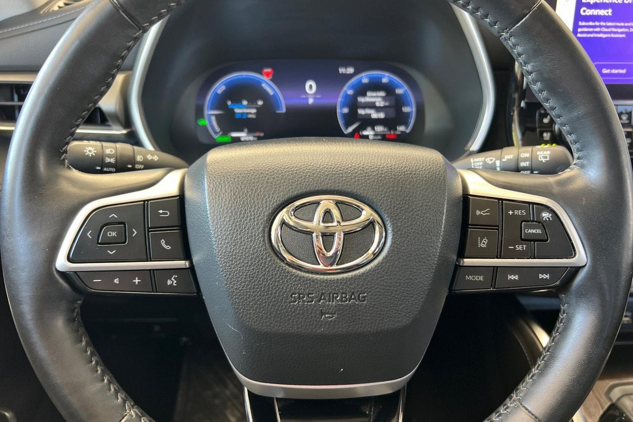 2023 Toyota Highlander Hybrid Limited Roseville CA