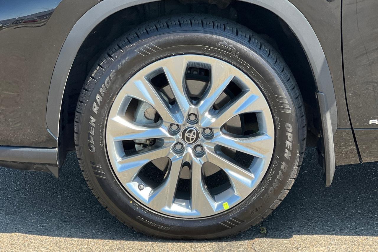 2023 Toyota Highlander Hybrid Limited Roseville CA