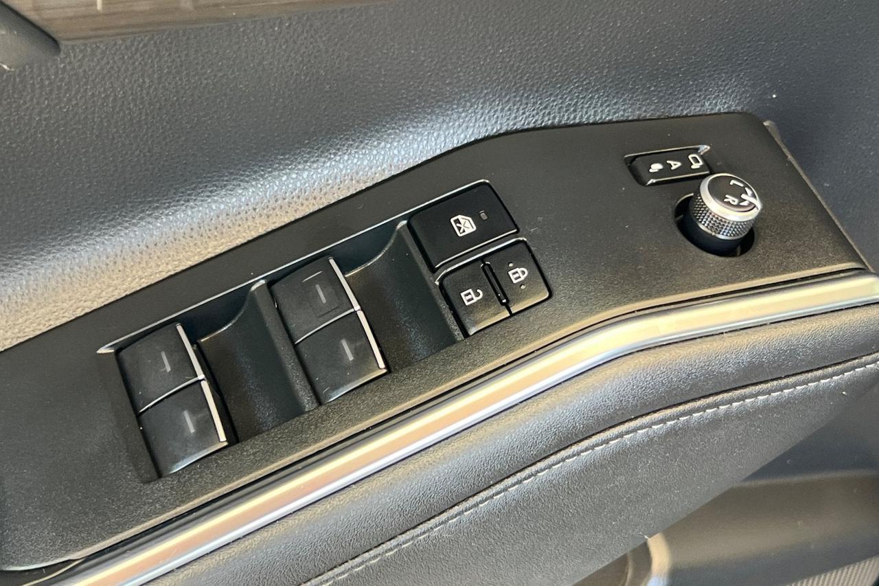 2023 Toyota Highlander Hybrid Limited Roseville CA