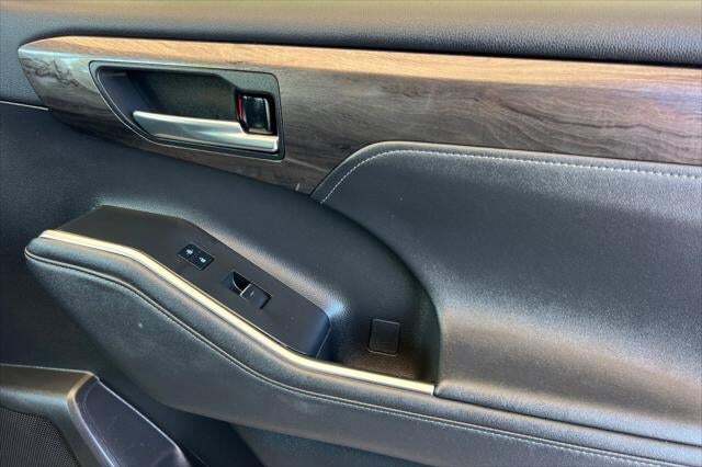 2023 Toyota Highlander Hybrid Limited Roseville CA