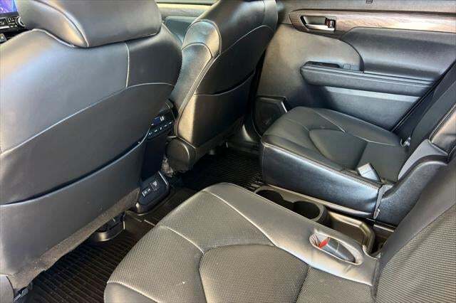 2023 Toyota Highlander Hybrid Limited Roseville CA