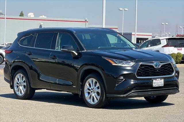 2023 Toyota Highlander Hybrid Limited Roseville CA