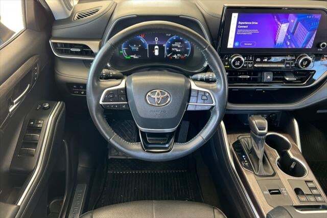 2023 Toyota Highlander Hybrid Limited Roseville CA