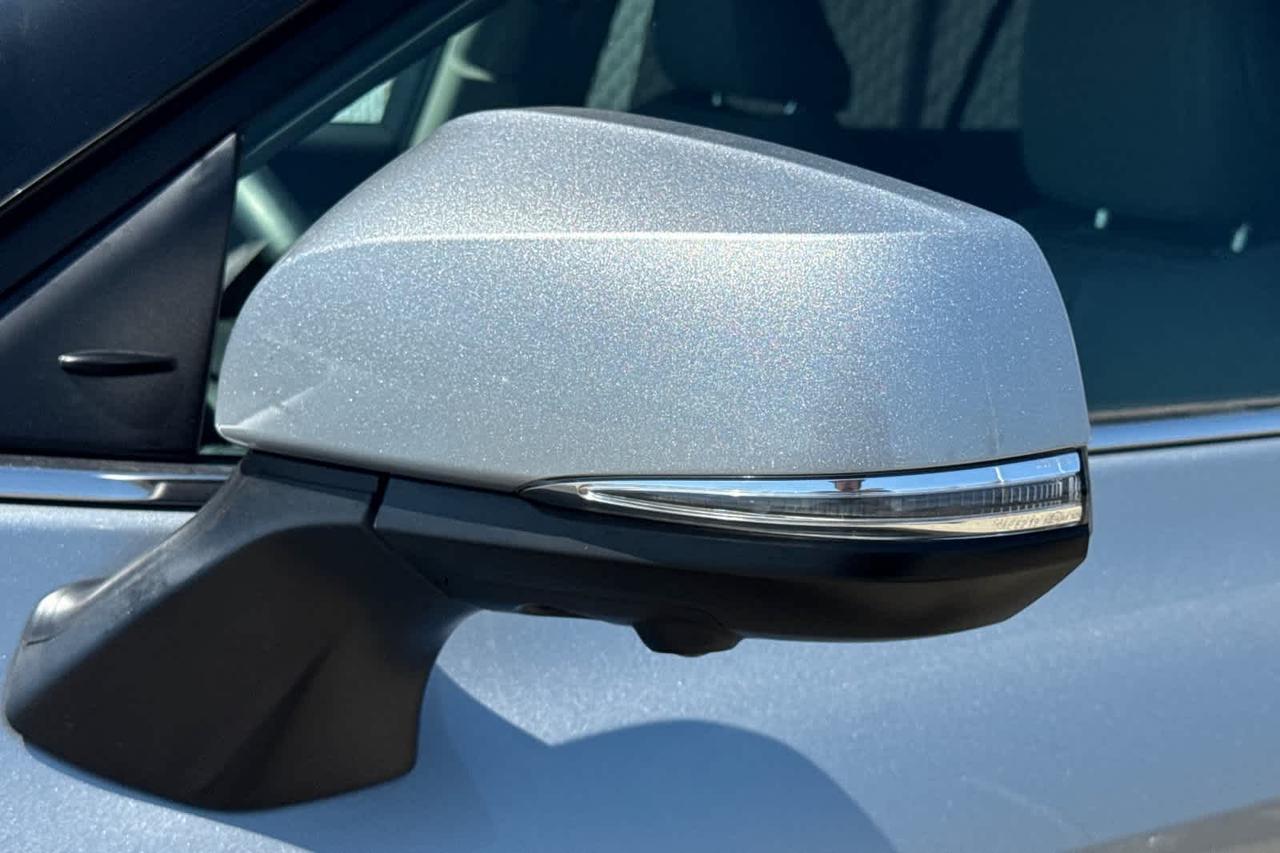2023 Toyota Highlander Hybrid Limited Roseville CA