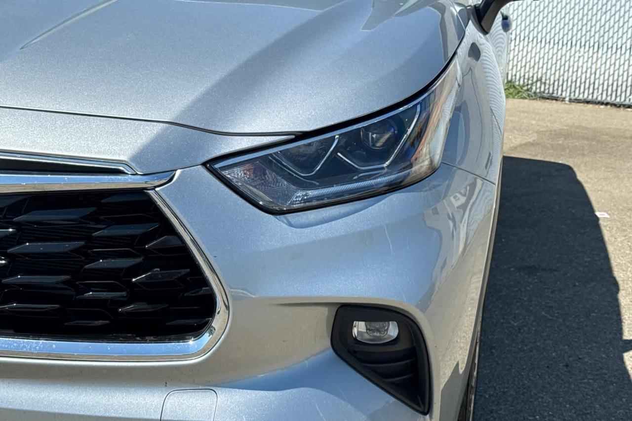 2023 Toyota Highlander Hybrid Limited Roseville CA