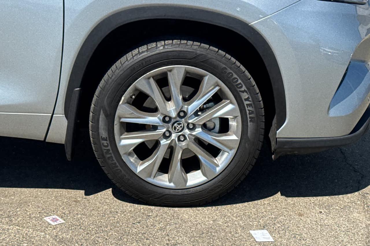 2023 Toyota Highlander Hybrid Limited Roseville CA