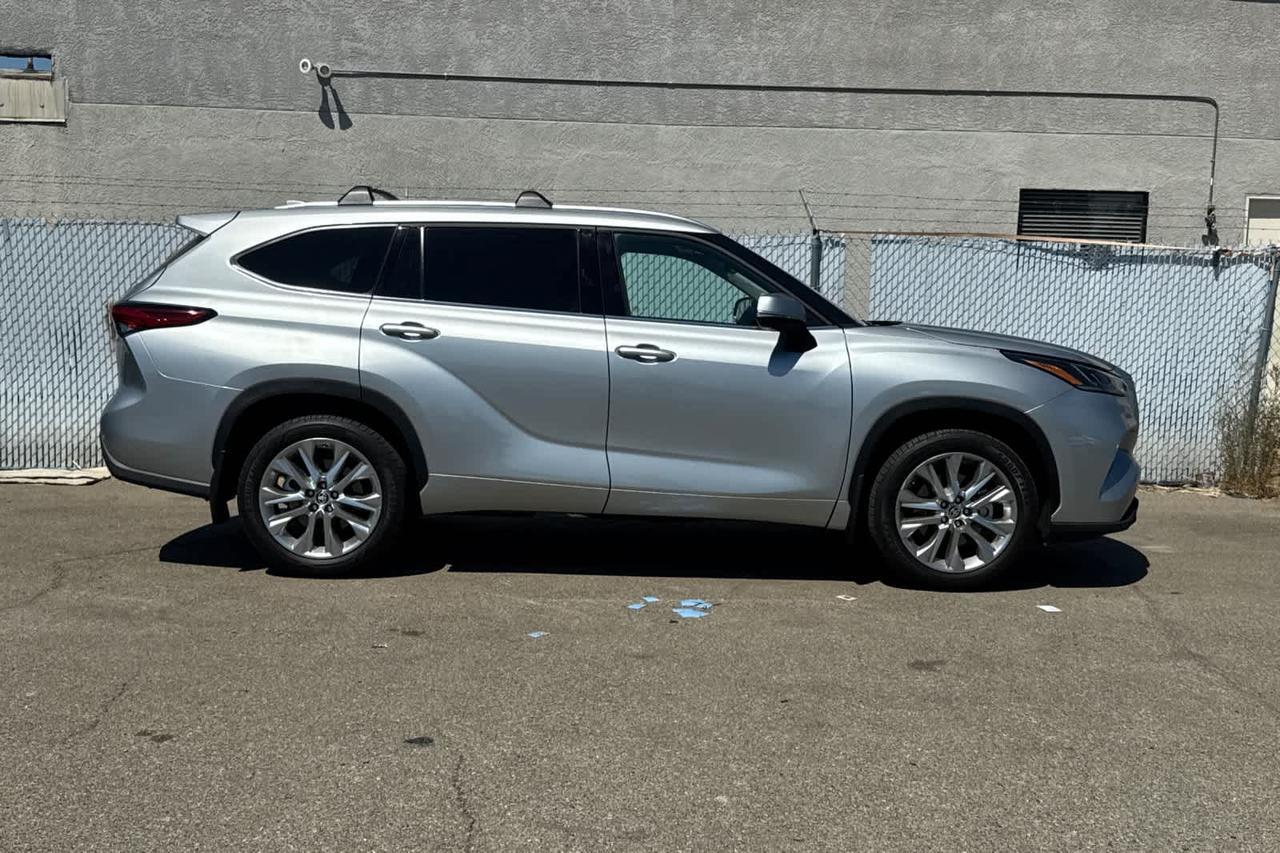 2023 Toyota Highlander Hybrid Limited Roseville CA