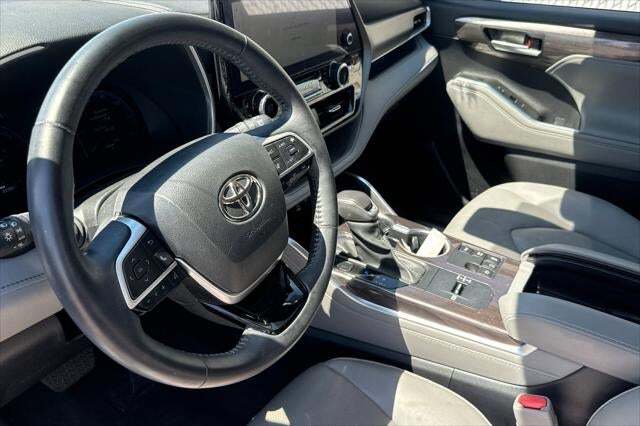 2023 Toyota Highlander Hybrid Limited Roseville CA