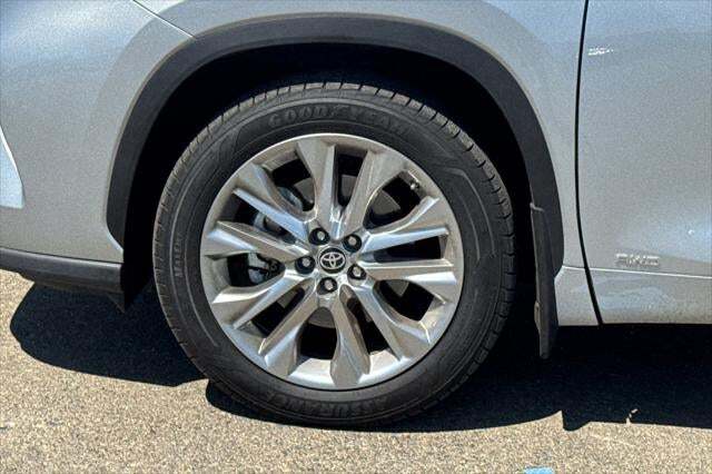 2023 Toyota Highlander Hybrid Limited Roseville CA
