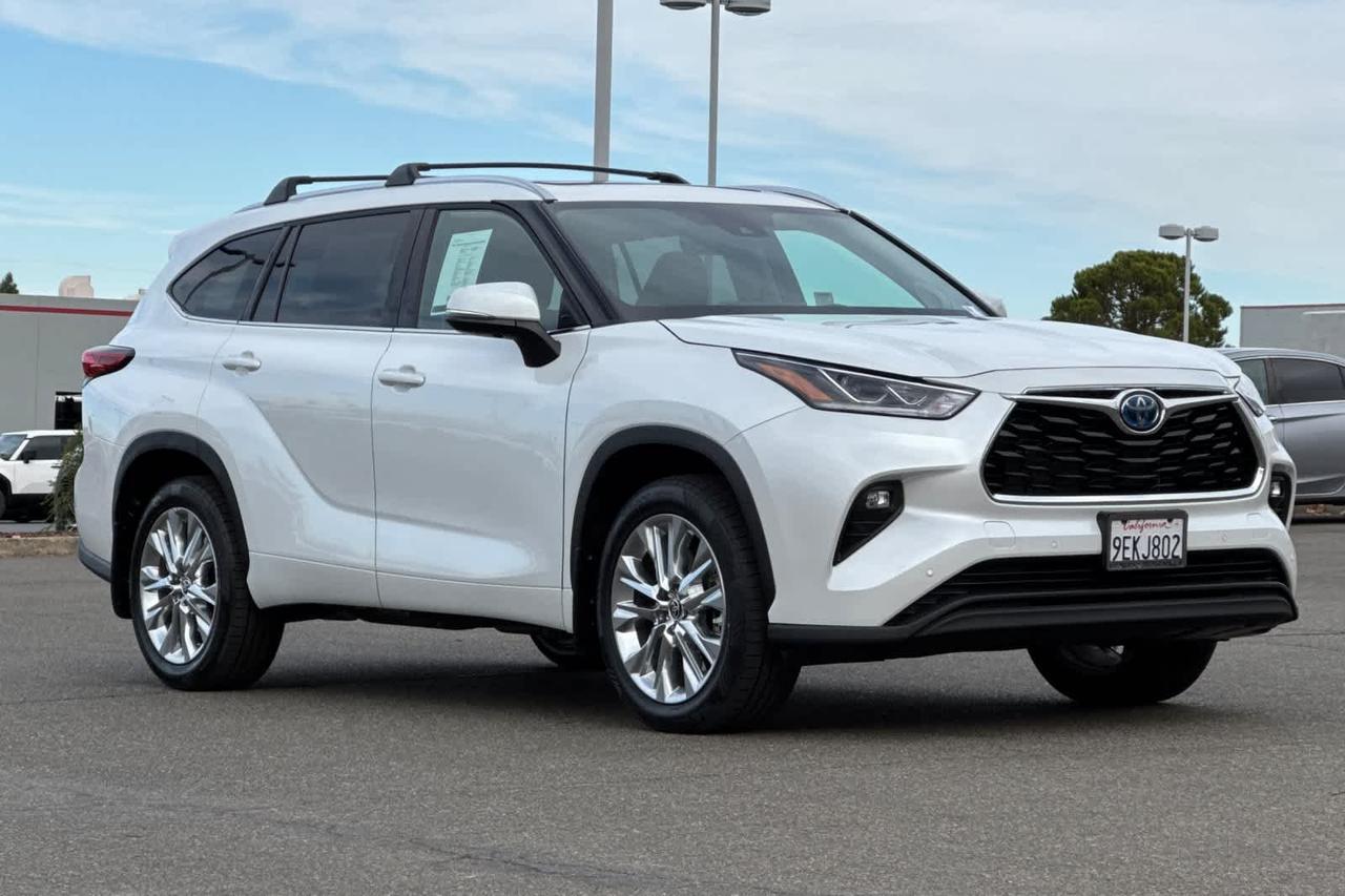 2023 Toyota Highlander Hybrid Limited Roseville CA