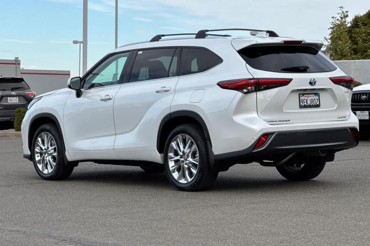 2023 Toyota Highlander Hybrid Limited Roseville CA
