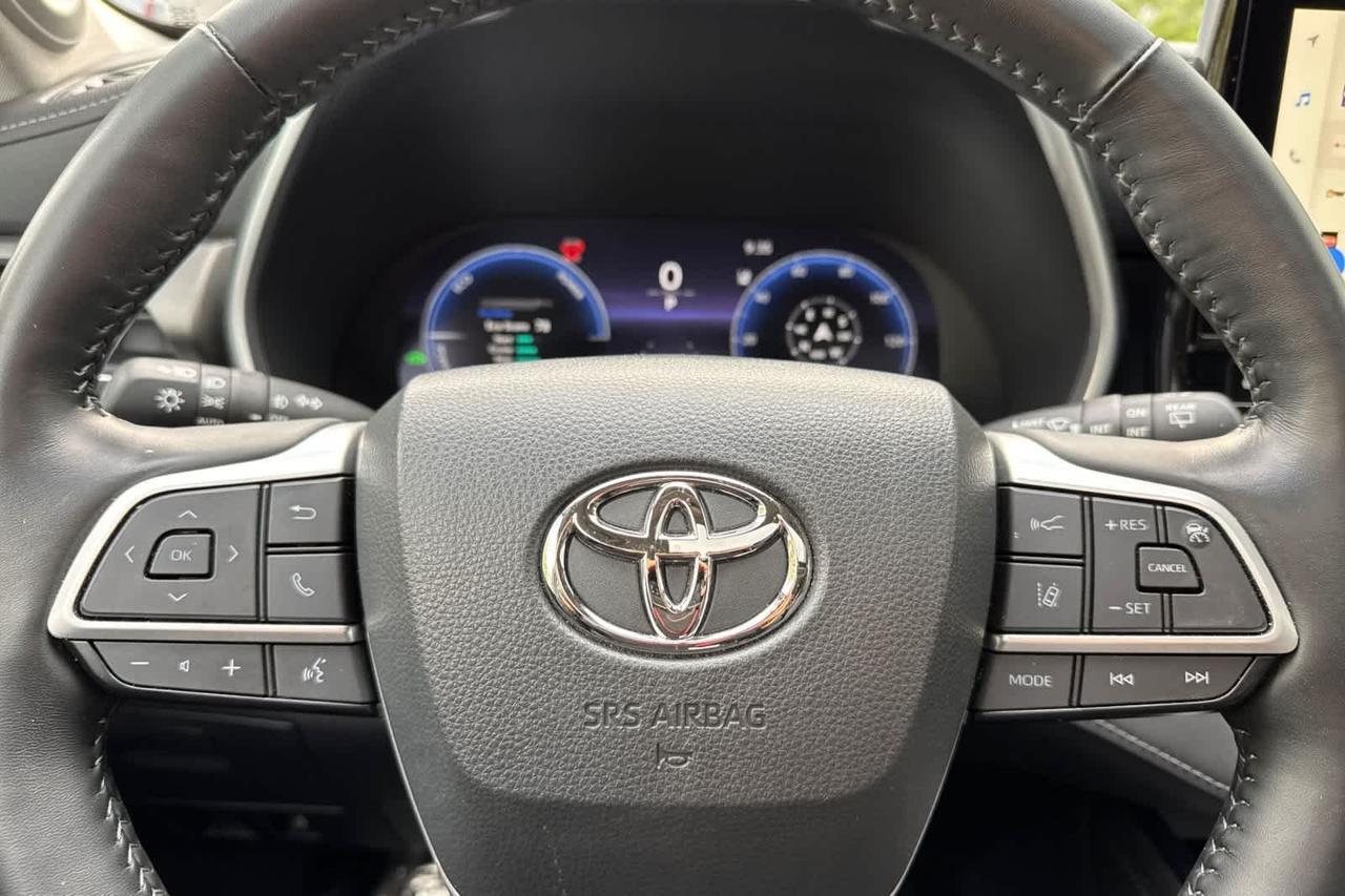 2023 Toyota Highlander Hybrid Limited Roseville CA
