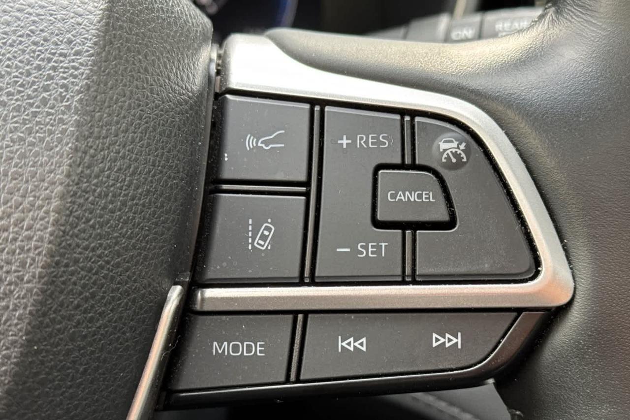 2023 Toyota Highlander Hybrid Limited Roseville CA